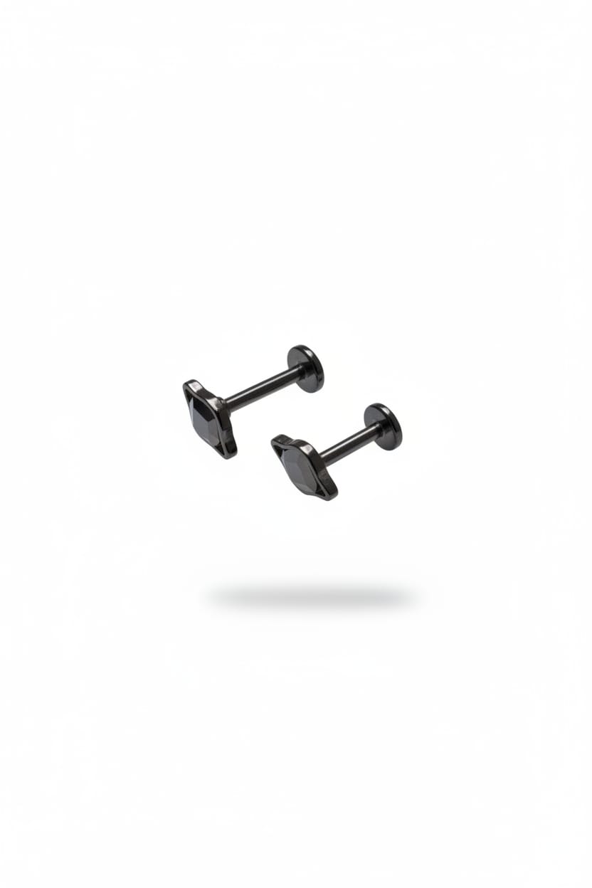 No001-002-Piercing1