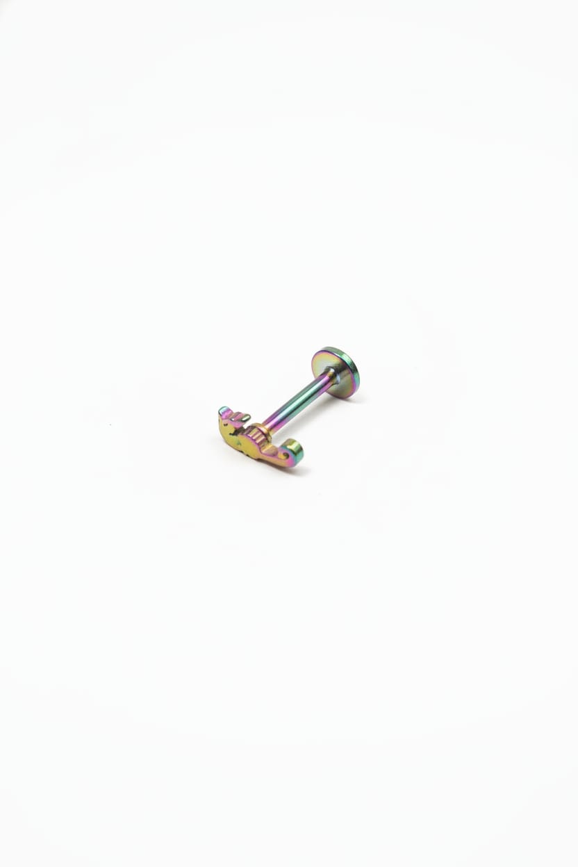 No021-Piercing1