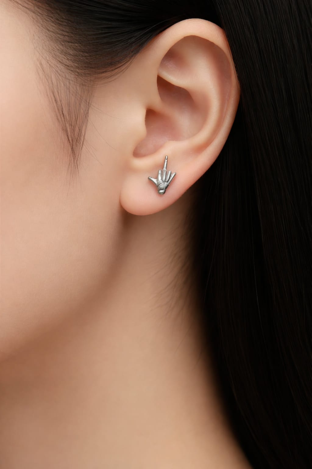 No024-Piercing1