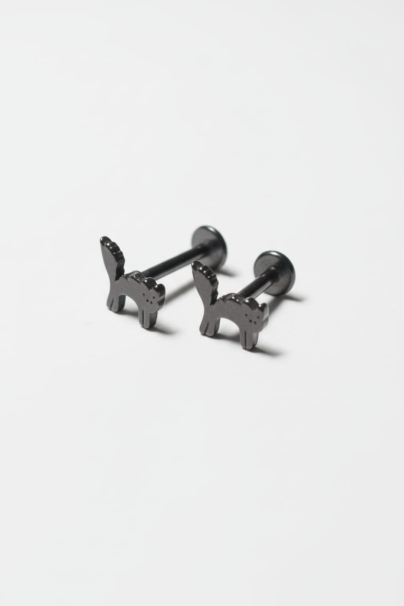 No027-028-Piercing1