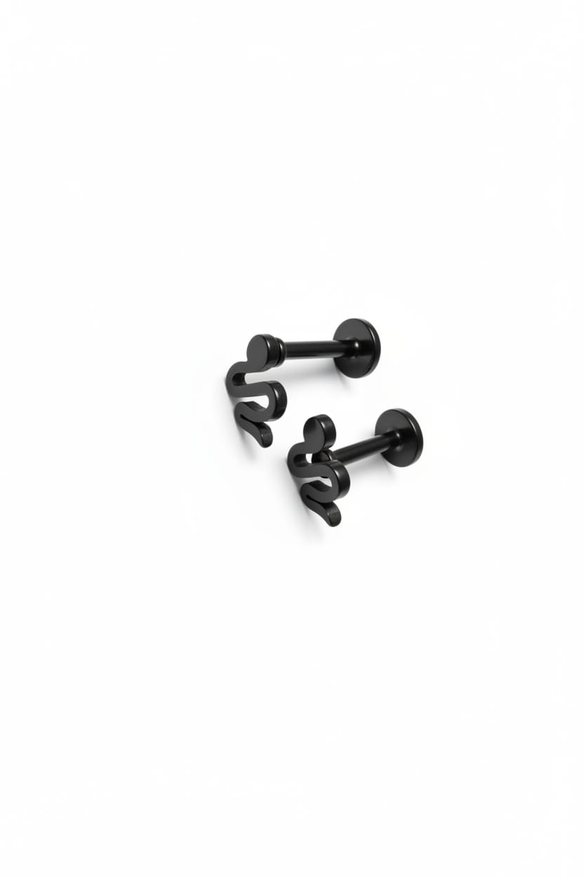 No037-038-Piercing1