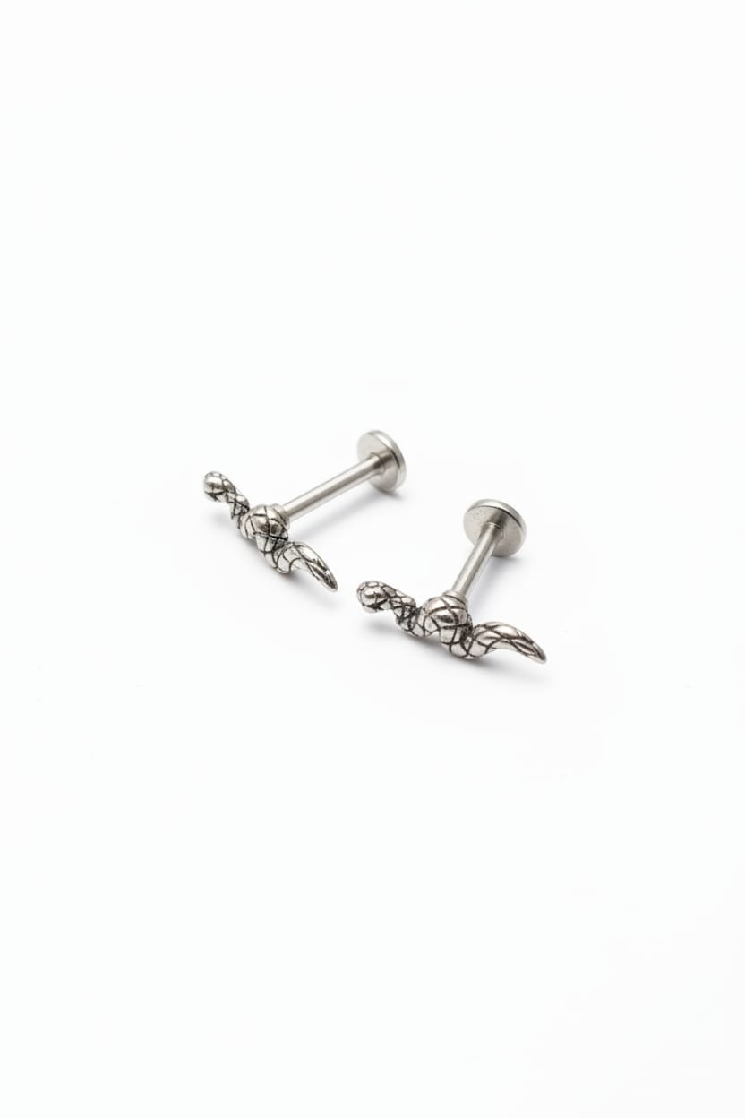 No075-076-Piercing1